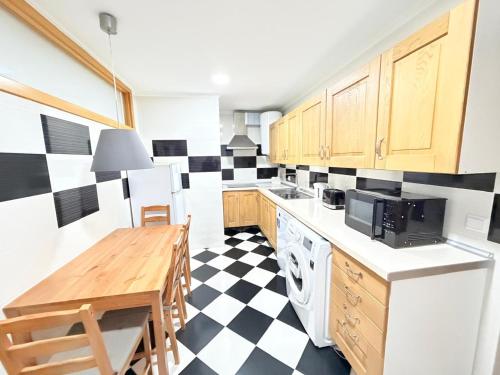 Lisbon - Comfortable downtown stay!