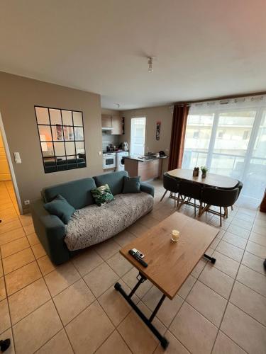 Appartement F2 1,5km de la gare de Chartres
