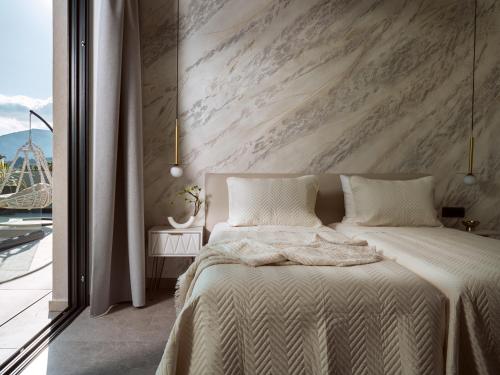 Avascanto Villa, An Architectural Gem with Heated Pool By MindYourVilla