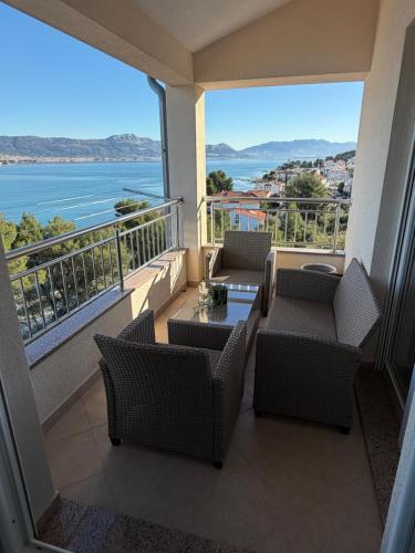 Apartment IslandSea - high end retreat with breathtaking sea views