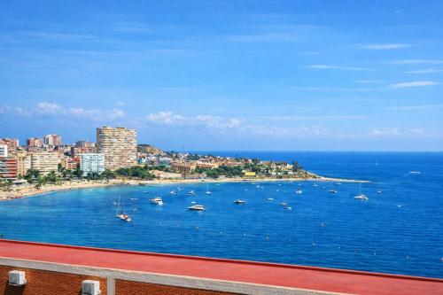 Beachside Apartment with Beautiful Sea Views