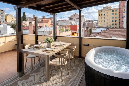 The Pigneto Rooftop Suite - spa e skyline view by RHR