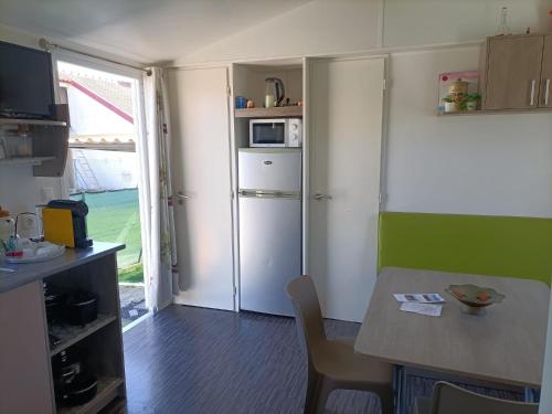 Sesimbra 3 Bedrooms with Shared Pool