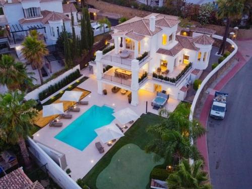 Villa de lujo vista a la montaña - 6 hab. - ES-175-55