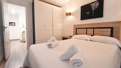 SeaHomes Vacations - CORAL SUN in Fenals Beach