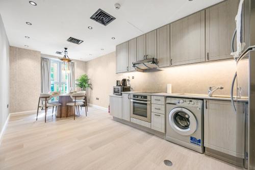 Ample space 2BR Princess towers Marina