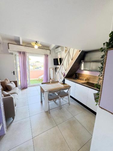 Lilas clim balcon piscine parking privé