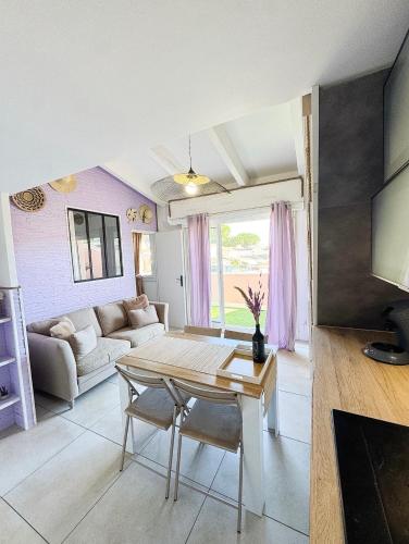 Lilas clim balcon piscine parking privé