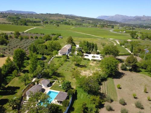 Elegant Villa Surrounded By Grazalema Park