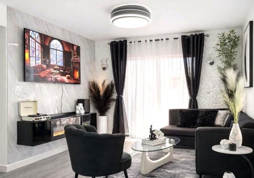 Comfy & Secure Modern 2BR Apartment just 5 minutes from Airport in Boca Chica