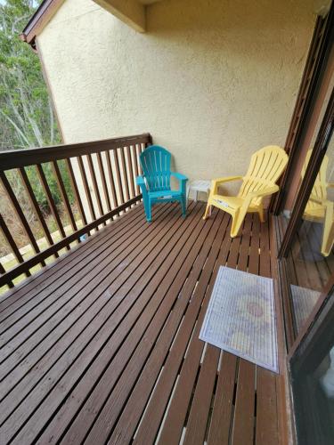5 minutes walk to beach, Family Friendly condo with shared pool, tennis court photo 15