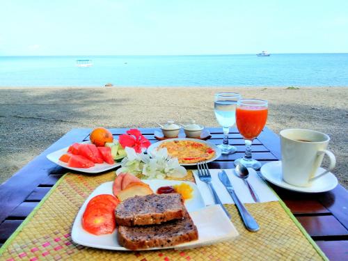 Еда / где поесть недалеко от курортного отеля