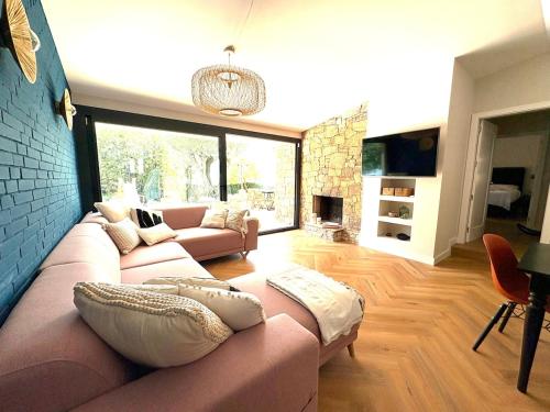 Pool and Beach Private Access