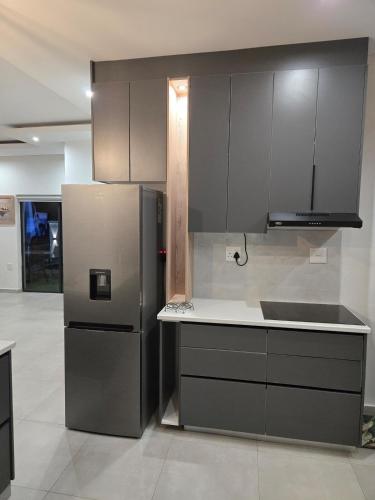 Cuina o zona de cuina de Ithusi-stream 2 bed 2 bath