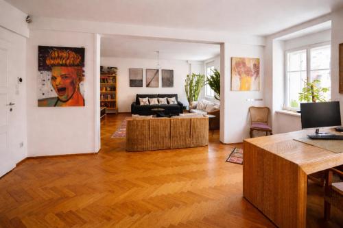 Großes Urbanes Design-Apartment mit 2 Balkonen