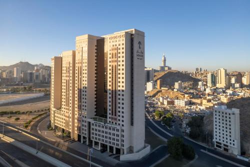 Wirgan Al Noor, Tapestry Collection by Hilton