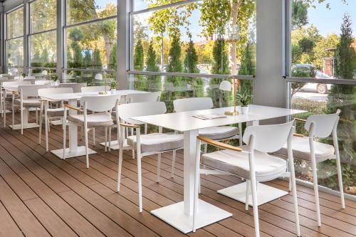 Sheraton Novi Sad — Balcony/Terrace
