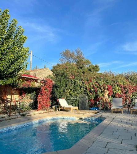 Century-Old House With Pool Near Cotignac