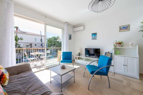 2-Br Apartment with Terrace Near Cannes Centre
