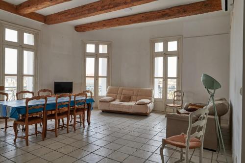 Grand Appartement Au Coeur de Sète