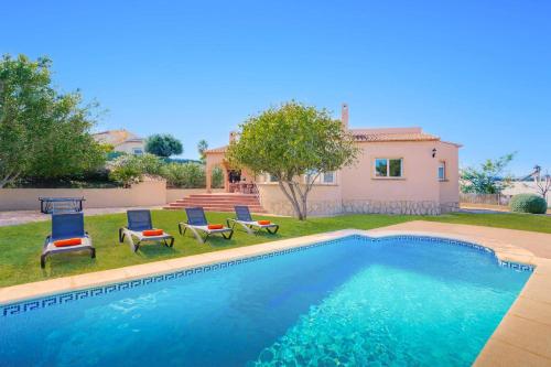 Villa Carbo by Villa Plus