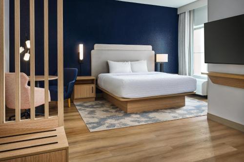 Hampton Inn & Suites Destin photo 44