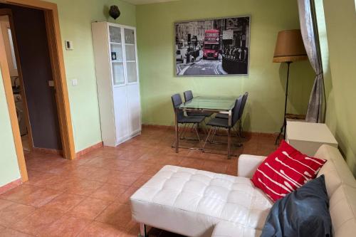 NEW! Apartment for 4 people near the beach in Poblenou