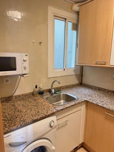 NEW! Apartment for 4 people near the beach in Poblenou