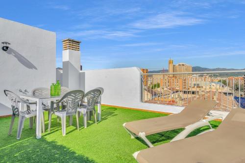 Central Duplex & Terrace Views by ELE Apartments