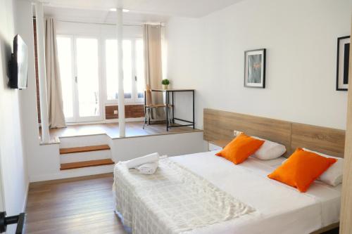 Hamilton Suites