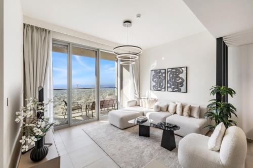 Panoramic Sea View 2BR in Forte Downtown - Allsopp&Allsopp