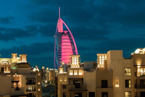 Luxury Apartments at Al Jazi 3 By LuxTick