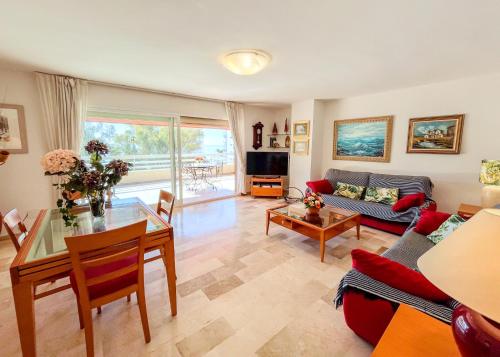 Spacious Two Bedroom Apartment in Marbella Centre