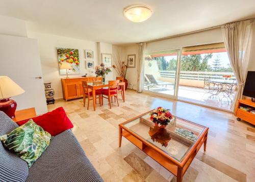 Spacious Two Bedroom Apartment in Marbella Centre
