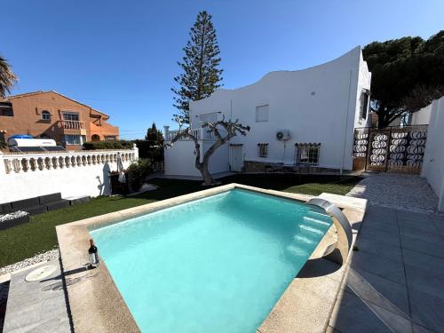 El Faro bajo independiente con piscina privada