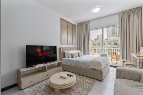 Chic Studio in JVC near Stadium and Miracle Garden