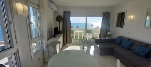 VIVE BENAL BEACH 1309 Apartamento frontal al mar