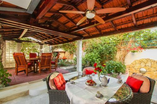 Duplex, 3 rooms apartment with own garden, to the beach