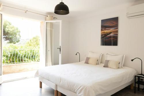 Villa With Pool House Near Sainte-Maxime