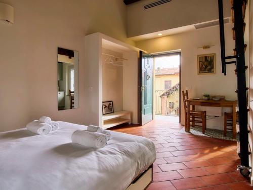 Bright & Quiet Studio near San Siro