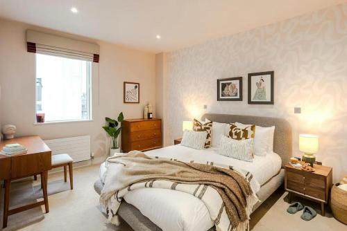 Quiet Corner Apartment
