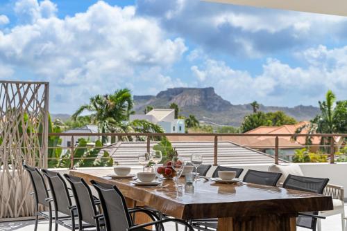 Jan Sofat LUX A15 Penthouse with private rooftop terrace