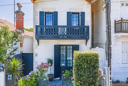 Villa Arcachonnaise au centre d'Arcachon plage classée 3 étoiles