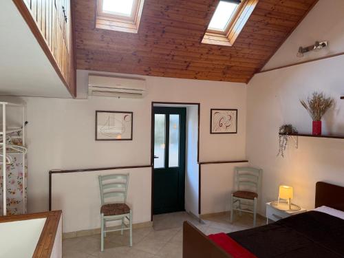 Stay At Bruno's - Studio apartment between Marjan and Riva