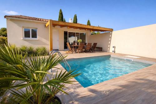 Villa en Provence avec piscine privée proche d'Avignon