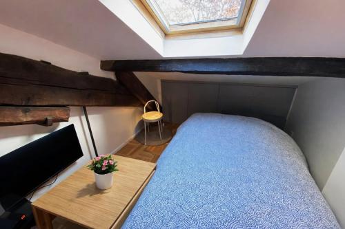 Bright gem in the heart of the 9th Just steps from the quays