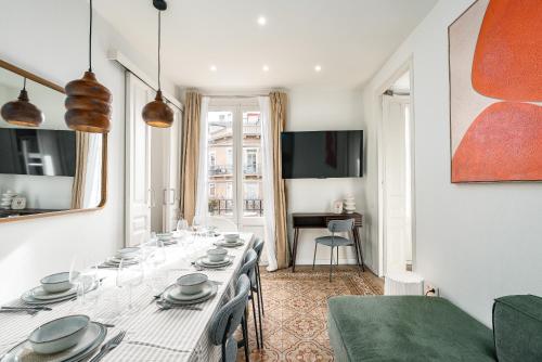 Bright apartment with balcony in Sagrada Familia