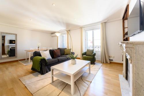 FER55D - Amplio piso 3 dormitorios en Moncloa, Madrid - Alquiler temporal