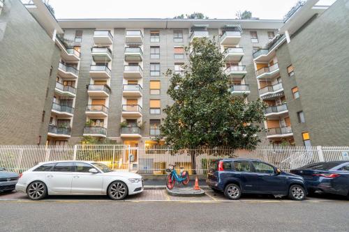 Tantardini House near Navigli-Bocconi