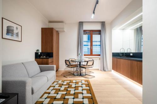 Tantardini House near Navigli-Bocconi